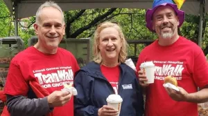 Linda, Mark and Scott Cowern at TeamWalk