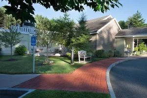 Inviting walkway into High Pointe House in Haverhill, MA