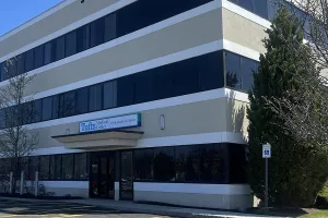 Tufts Medical Center Orthopedics + Spine - Reading