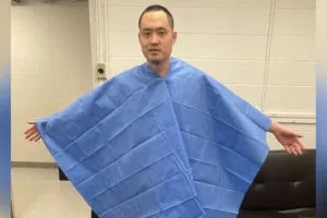 Pulmonary fellow stands in cloth